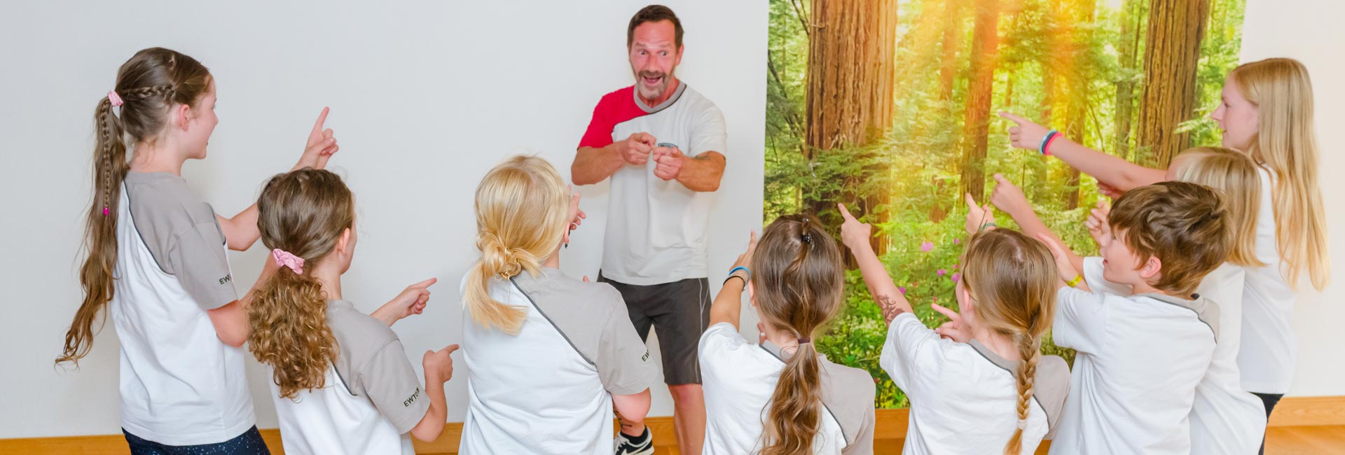 Kinder immer wieder motivieren und vordern stärkt das Sozialverhalten, die Sicherheit und Schutz kommen dann ganz von alleine.